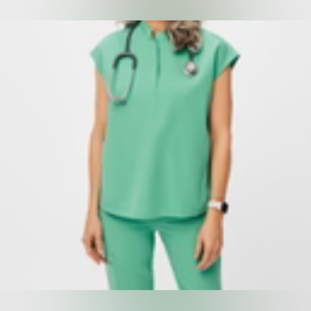 Figs Scrub Top - Rafaela
